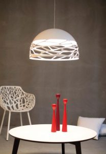 Kelly Dome 50 branco, candeeiro de suspensão de metal da Lodes, da marca Lodes, na Traço de Luz iluminação, Portugal